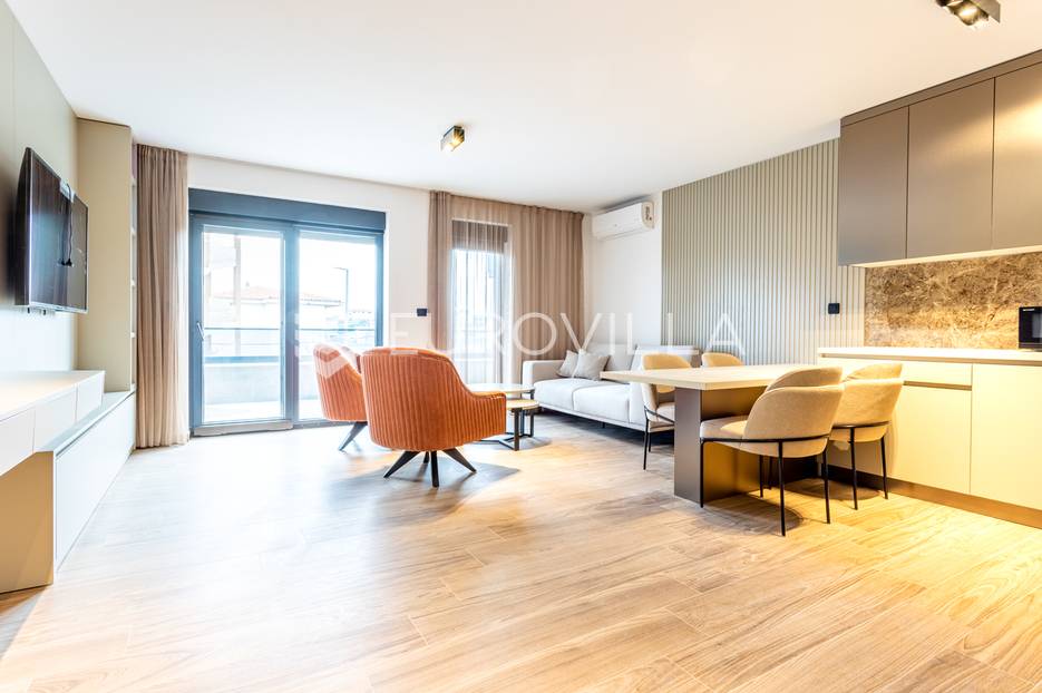 Split, Sirobuja, komforan jednosoban stan u prizemlju novogradnje NKP 52, 7 m2 - cover