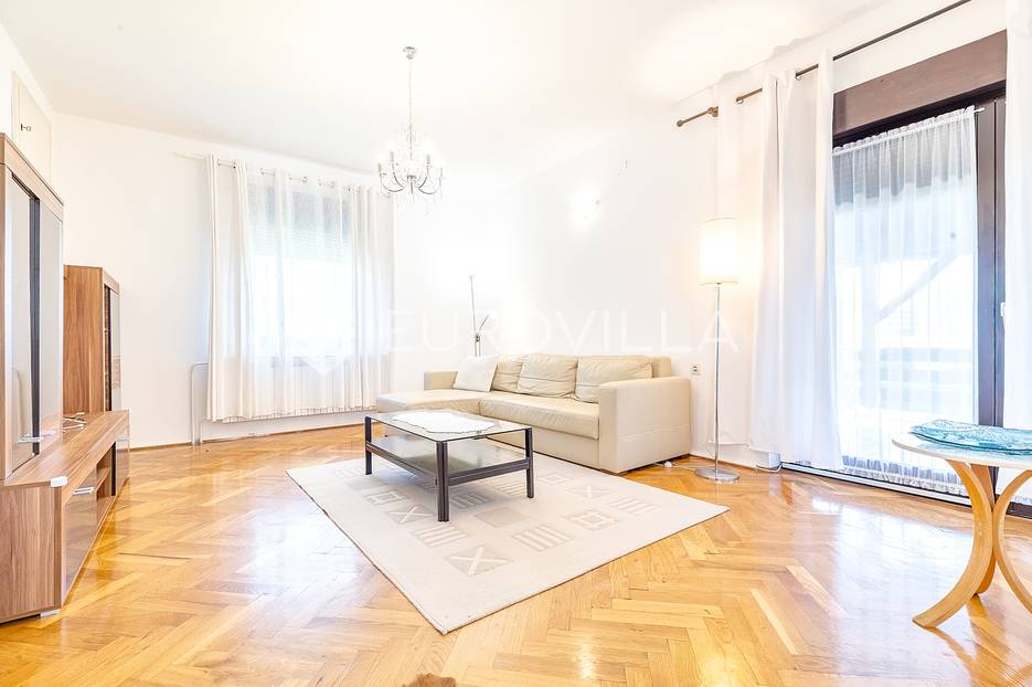 Velika Gorica, centar funkcionalna kuća 250 m2 - cover