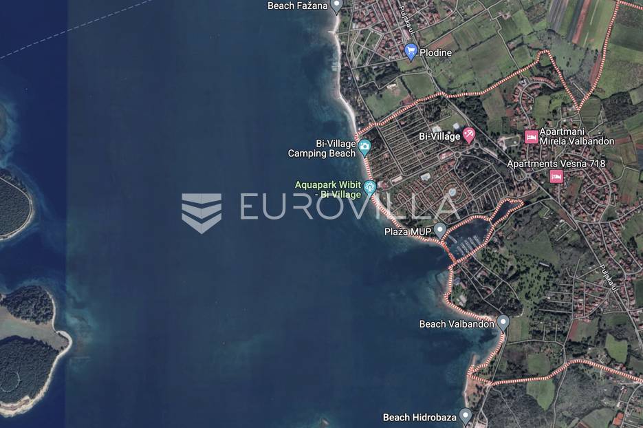 Fažana, Valbandon, građevinsko zemljište T2, 100 m od mora! - cover