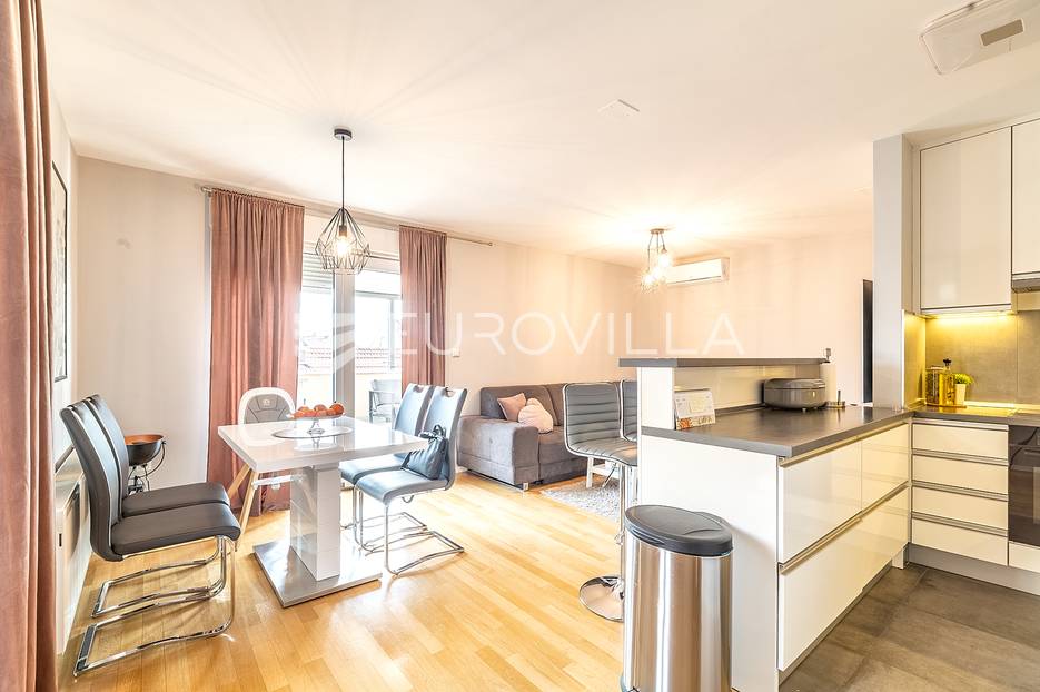 Zagreb, Trešnjevka, četverosoban penthouse NKP 93m2 - cover
