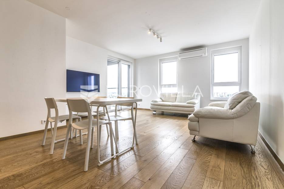 Vrbani, prekrasan četverosoban stan NKP 113 m2 - cover