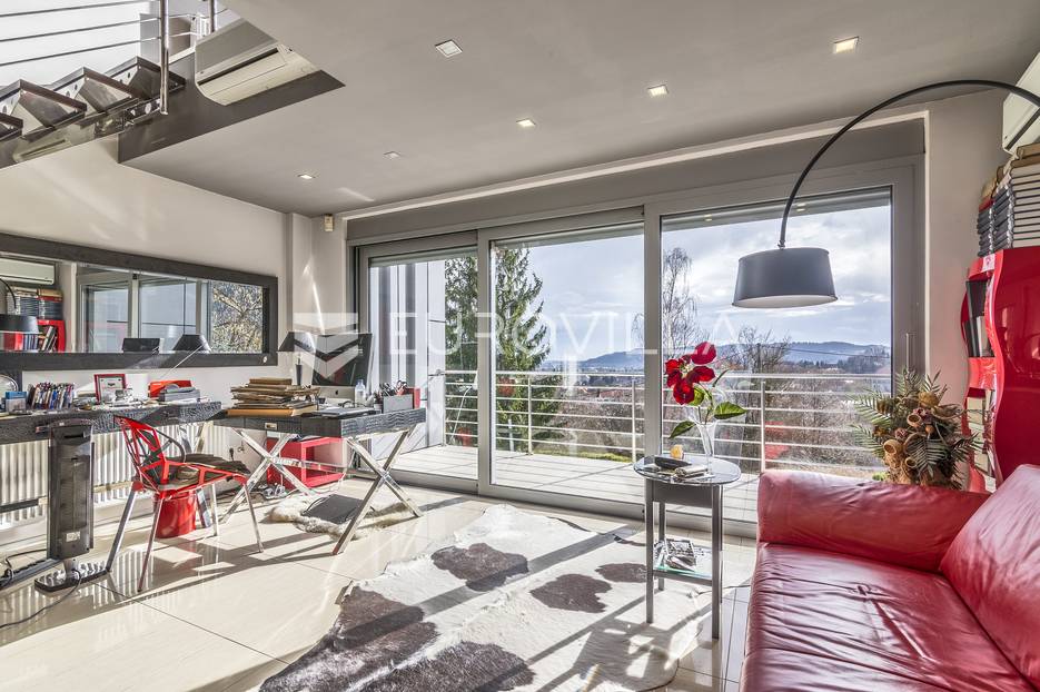 Samobor, Stražnik, moderna vila 458m2 - cover