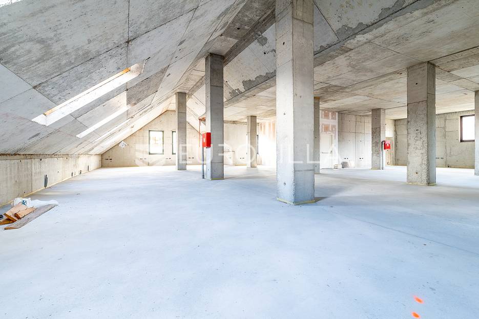 Velika Gorica, centar, poslovni prostor 300 m2 - cover