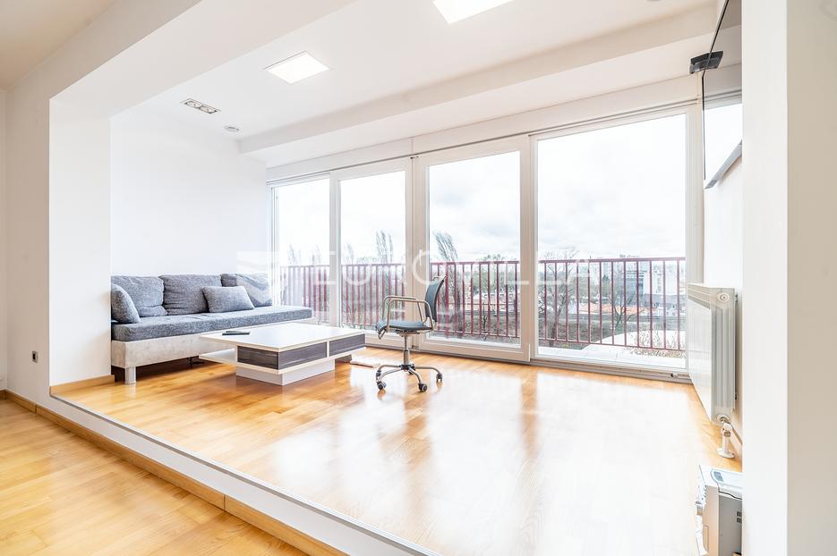 Zagreb, Cvjetno naselje, Veslačka ulica prekrasan trosoban stan 72 m2 - cover