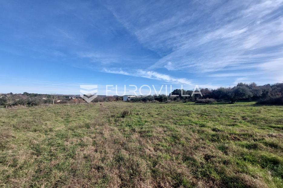 Pula, Štinjan, građevinsko zemljište pravilnog oblika - cover