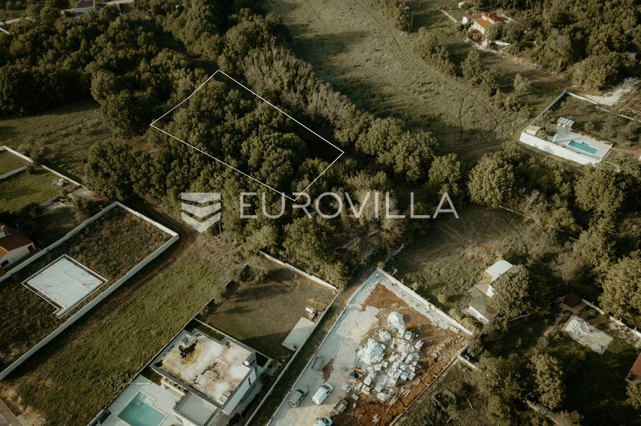 Istra, Medulin, prekrasno vikend zemljište na odličnoj lokaciji - cover