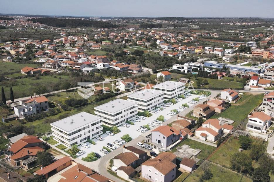 Pula, Šikići, novogradnja, 2SS, parking - cover