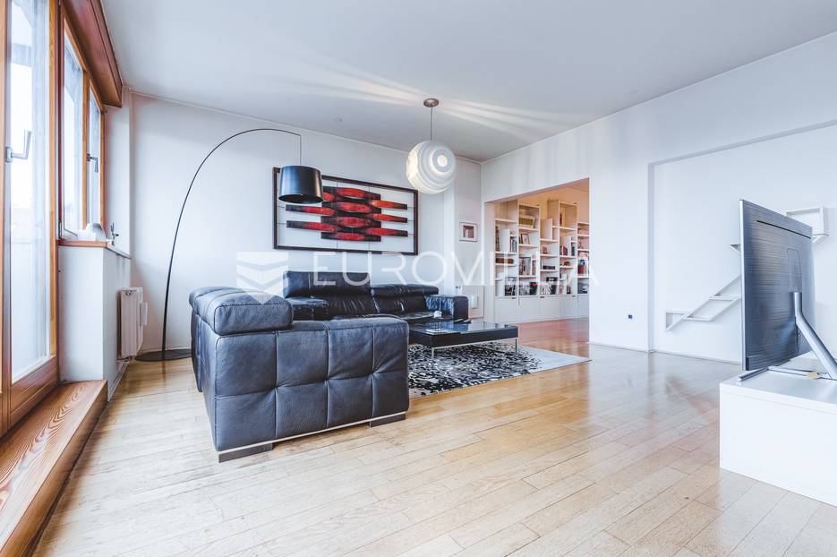 Zagreb, Medveščak, izvrstan četverosoban penthouse na top lokaciji! - cover