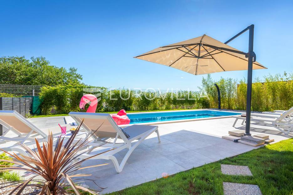 Istra, Jadreški, kamena kuća s bazenom - cover