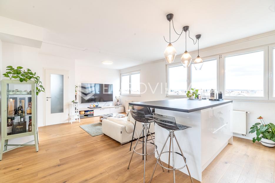 Samobor, moderan trosoban penthouse NKP 109,90 m2 - cover