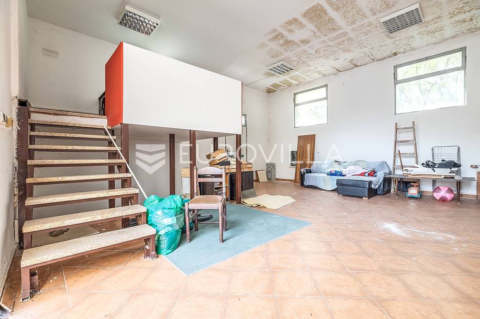 Samobor, poslovno/stambeni prostor NKP 120 m2 - cover