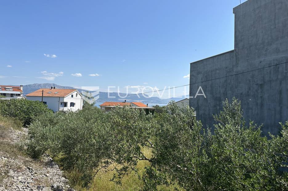 Čiovo, građevinsko zemljište blizu mora (925 m2) - cover