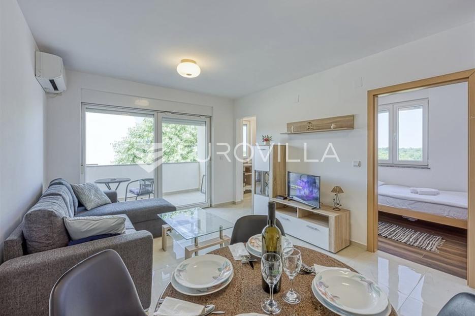 Istra, Umag, najam predivnog stana s dvije spavaće sobe NKP 61,2m2 - cover