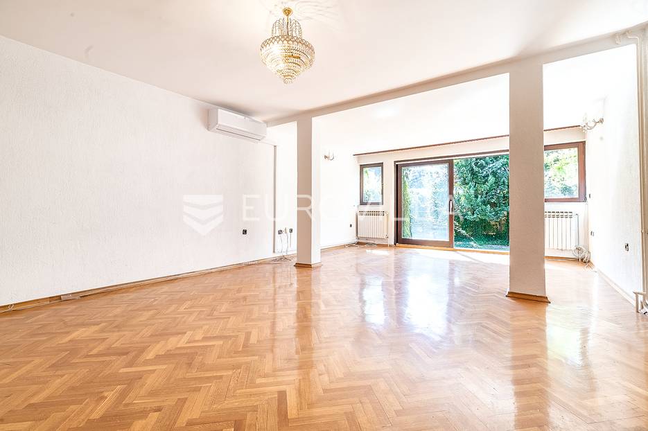 Zagreb, Dugave, prostran četverosoban stan NKP 256 m2 - cover