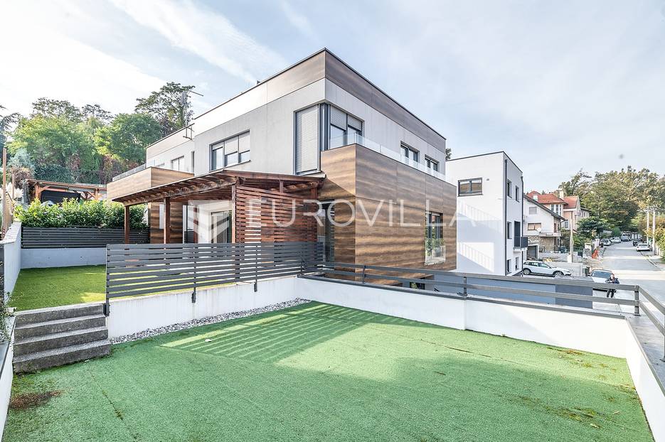 Zagreb, Srebrnjak prekrasna kuća 200m2 sa vrtom 250m2 - cover