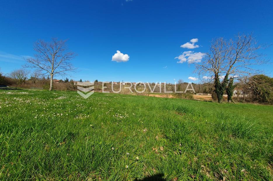 Istra, Tinjan, građevinsko zemljište blizu centra - cover