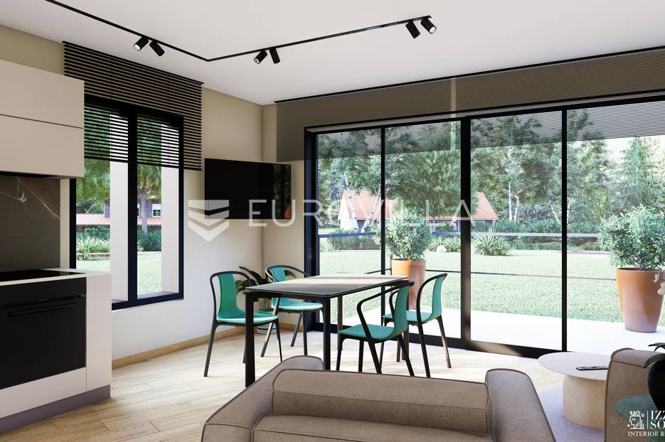 Istra, Poreč, dvosoban stan na 300m od mora - cover