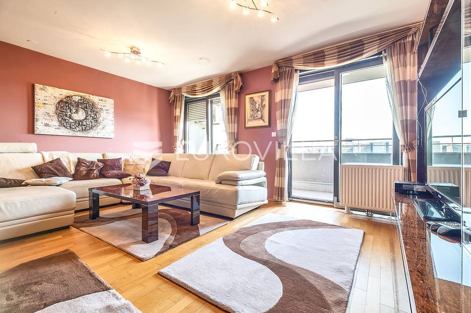 Zagreb, Ljudevita Posavskog, četverosoban stan 132m2 + 2 GM - cover