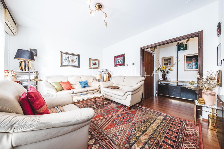 Zagreb, Dubrava dvoetažan četverosoban stan NKP 131 m2, garaža i vrt - cover