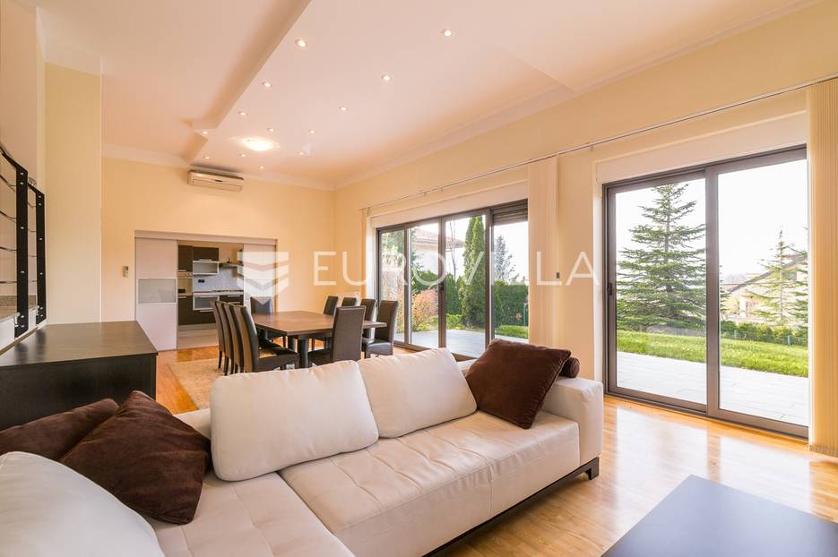 Šestine luksuzna vila 585m2 na zemljištu 970m2 - cover