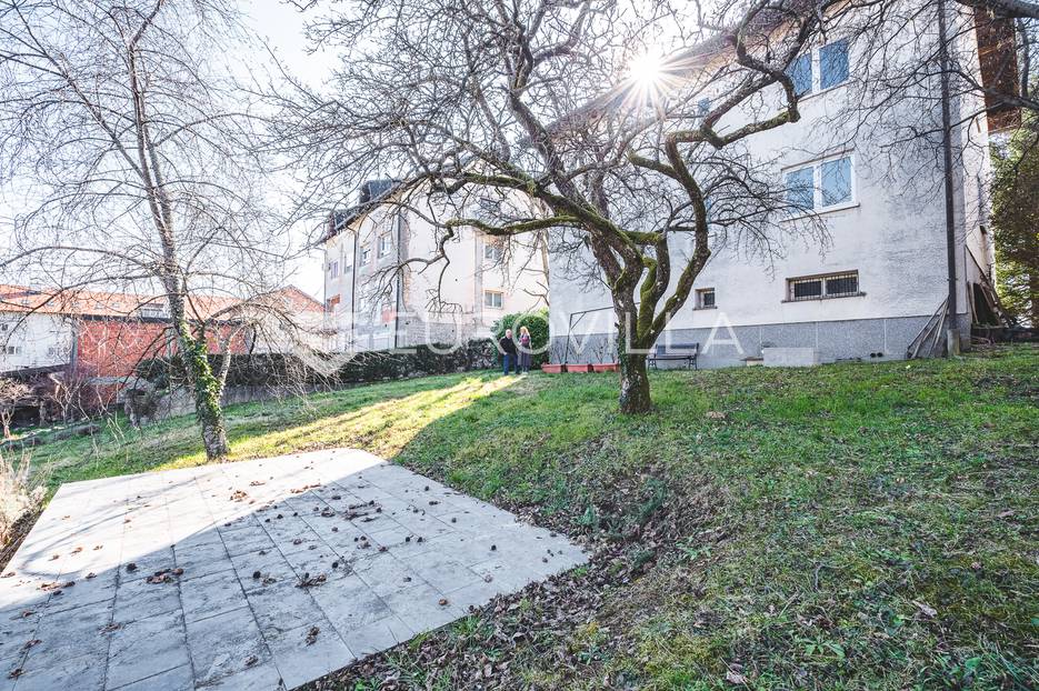 Zagreb, Bukovačka cesta, zemljište s postojećom kućom BRP 400 m2 - cover