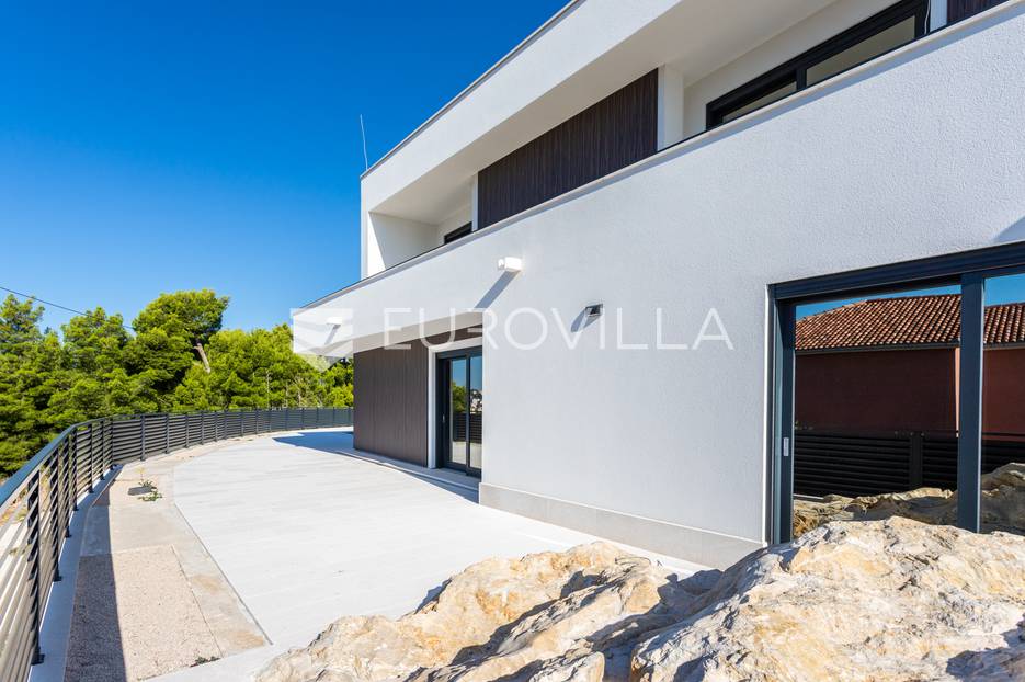 Split, Donja Podstrana, prekrasna vila za odmor s pogledom na more - cover