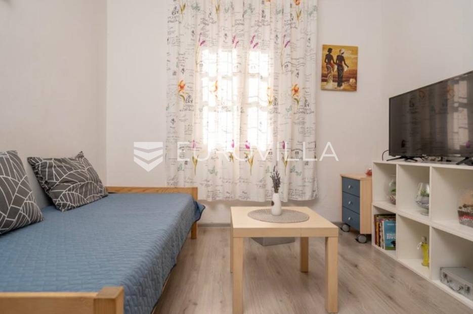 Istra, Pula, stan u centru grada NKP 37,50 m2 - cover