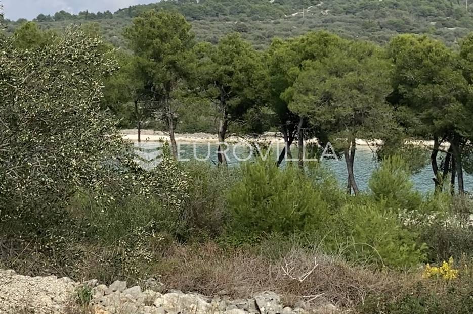Zadar, Kali na otoku Ugljanu, građevinski teren s pogledom na more - cover