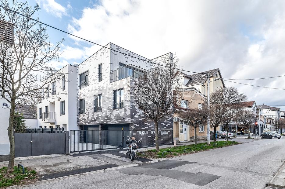 Zagreb, Trešnjevka, Urbana vila, četverosoban stan NKP 135 m2 - cover