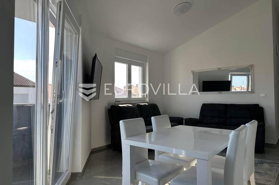 Pula, Valdebek, dvosoban stan u novogradnji na idealnoj lokaciji - cover