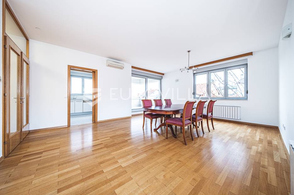 Zagreb, Jordanovac,  prekrasan peterosoban stan 230 m2 s garažom i parkirnim mjestom - cover