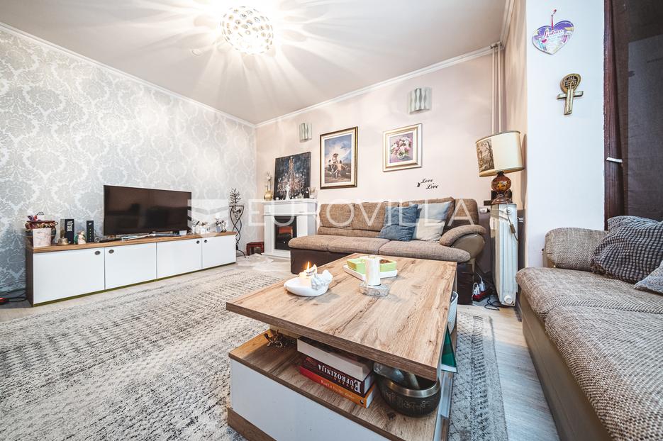 Zagreb, Borovje, Zbiljskog, lijep trosoban stan  površine 85 m2 - cover