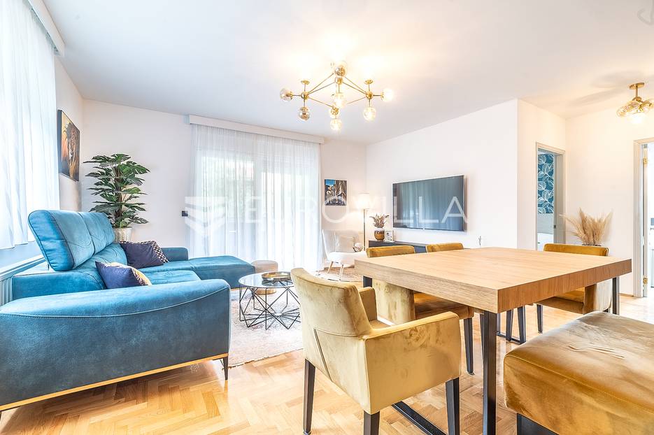 Zagreb, Maksimir, prekrasan trosoban stan, NKP 82,40 m2 - cover