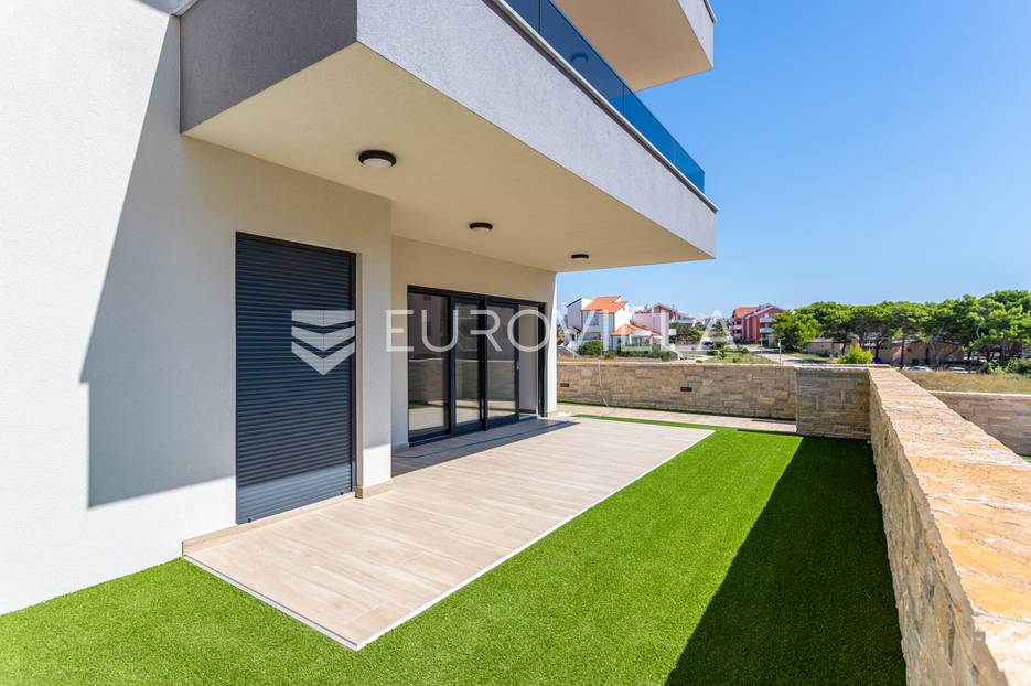 Pag, Povljana, dvosoban stan u prizemlju s vrtom - cover