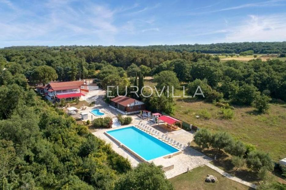 Savudrija, prekrasno imanje na samo 1km od mora - cover