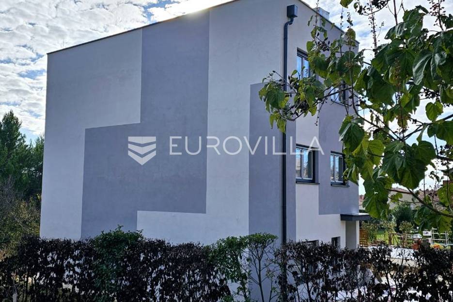 Pula, Nova Veruda, dvosoban stan na odličnoj lokaciji, novogradnja - cover