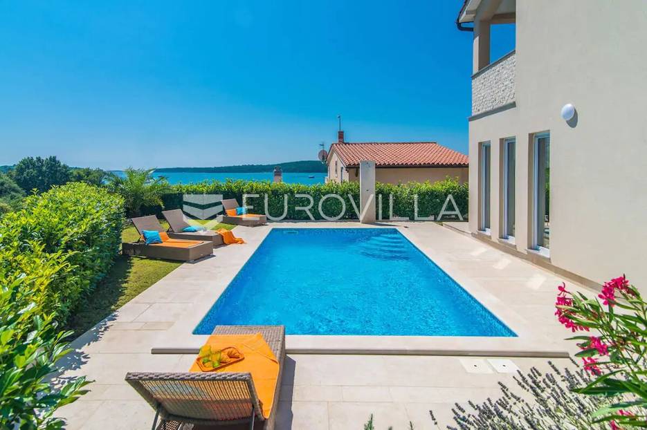 Istra, Pomer samostojeća kuća 180 m2 - pogled more - cover