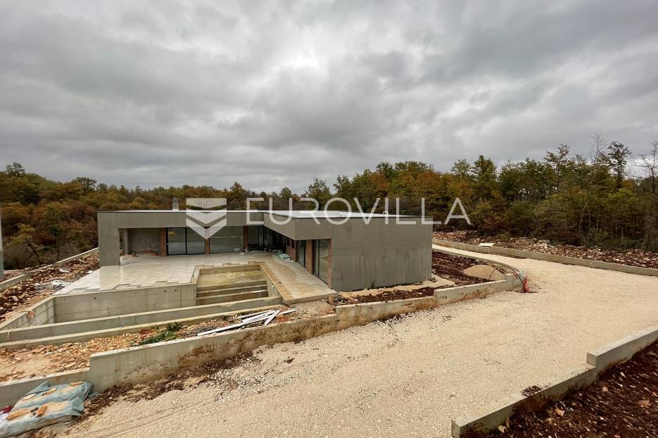 Istra, Svetvinčenat, Moderna prizemnica sa bazenom, PRILIKA! - cover