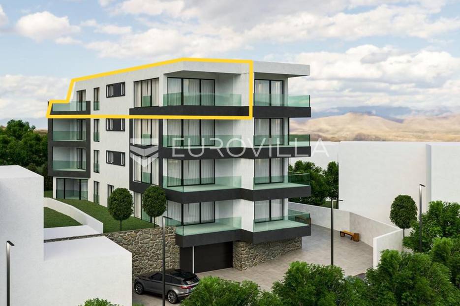 Opatija, peterosobni stan, treći kat, NKP 148 m2, garaža - cover