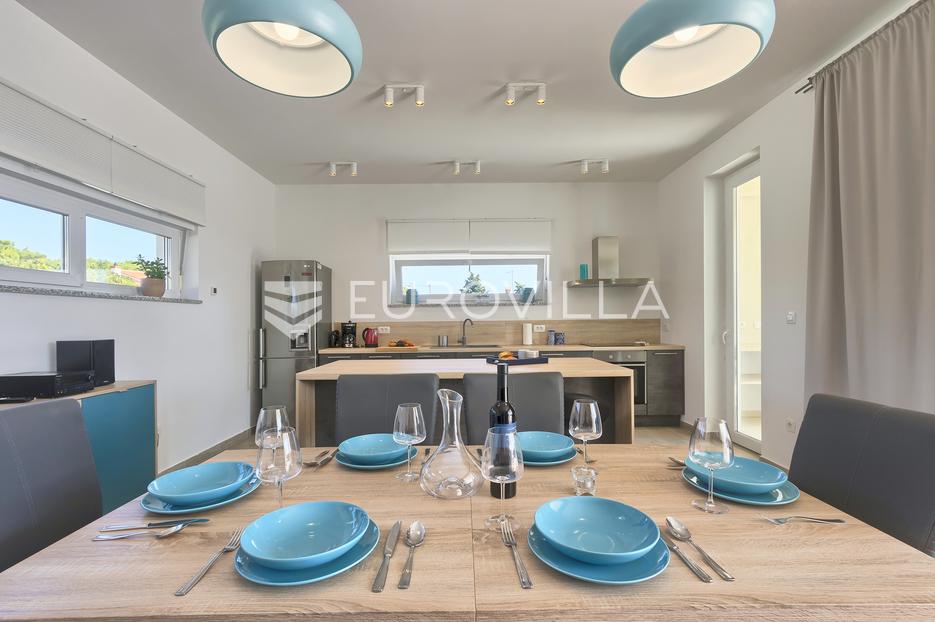 Istra, Štinjan, kuća sa bazenom za dugoročni najam - cover