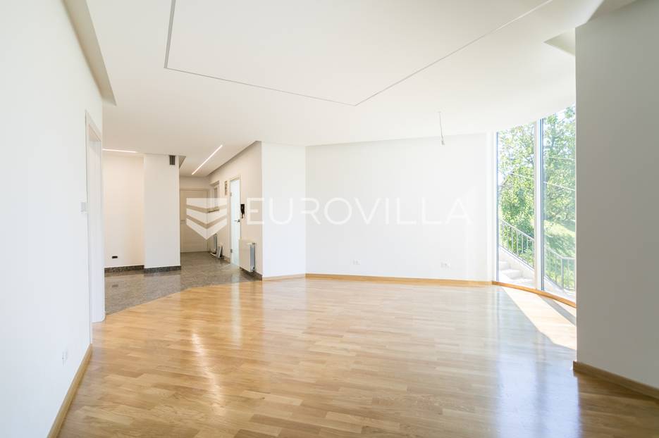 Zagreb, Donje Prekrižje, renovirana kuća s bazenom - cover