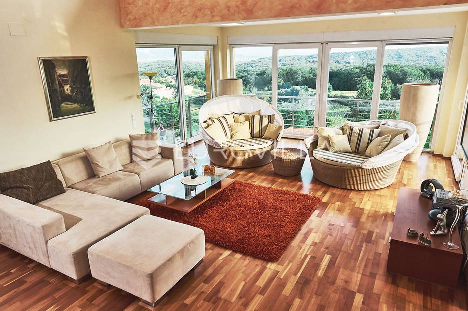 Zaprešić, Pušća luksuzna vila s bazenom i teniskim terenom 300 m2 - cover