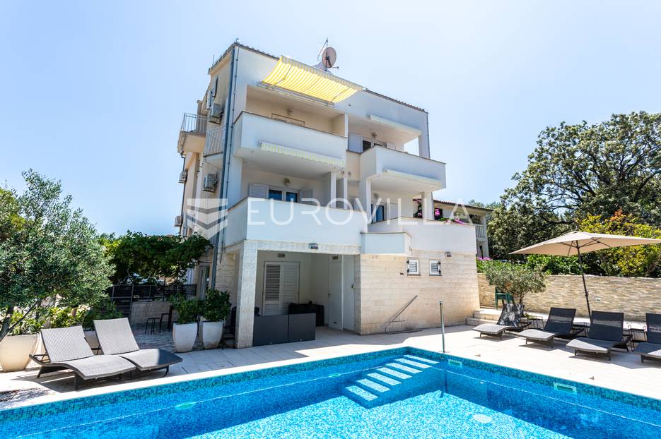 Čiovo, Okrug Donji, apartmanska vila s bazenom - cover