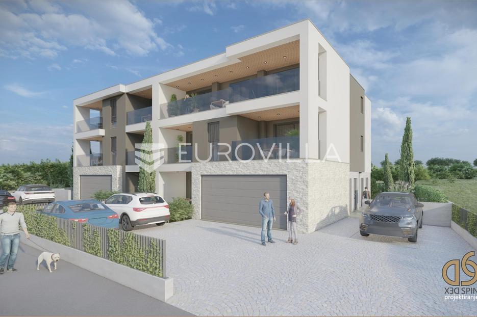 Pula, Valdebek - funkcionalni trosobni stan u prizemlju novogradnje, NKP 57.63 m2 - cover