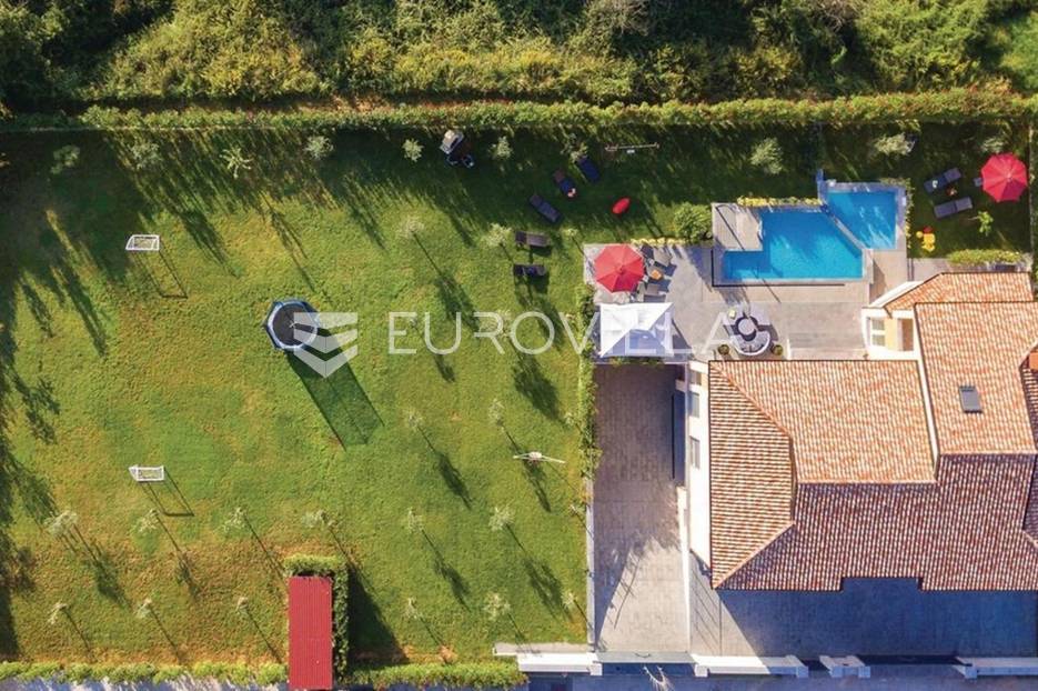 Pula, Nova Veruda, vrhunska vila sa bazenom u blizini mora - cover