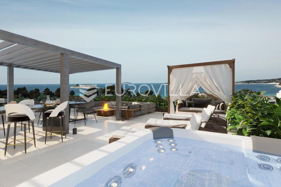 Rogoznica, Penthouse koji oduzima dah s pogledom na more - cover