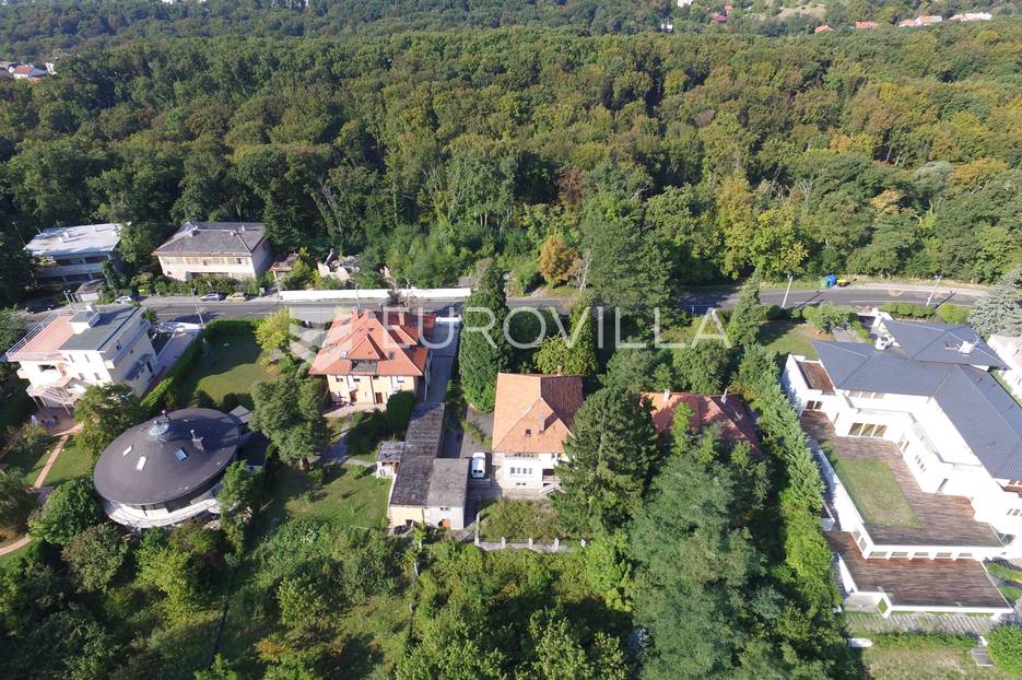 Gornje Prekrižje rezidencijalno zemljište 1.400m2 sa starom kućom - cover