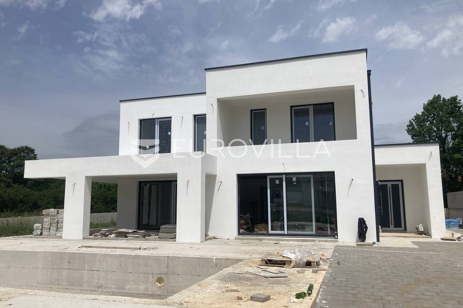 Istra, Zartinj, vila s bazenom novogradnja - cover