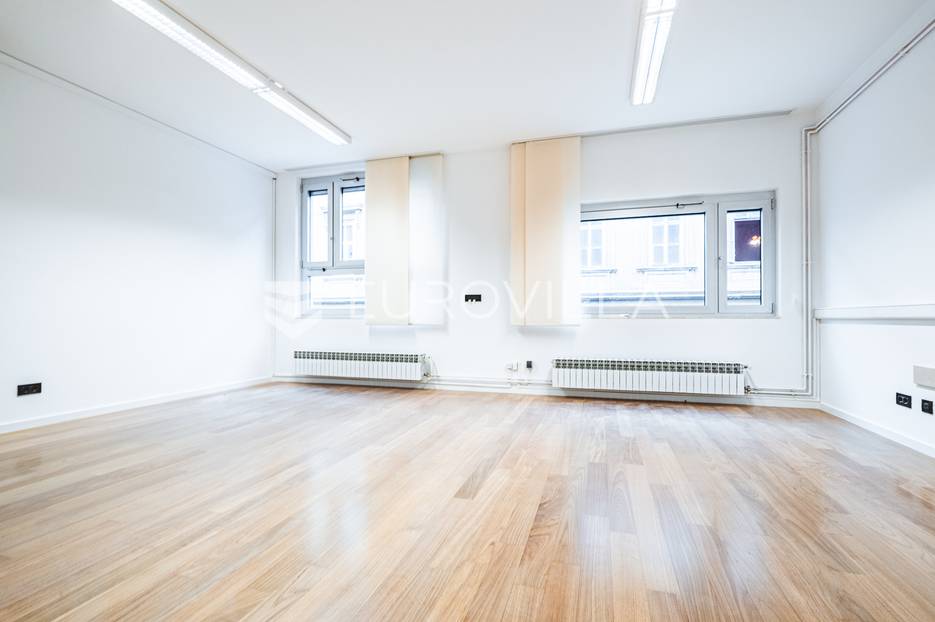 Zagreb, Donji grad, poslovni prostor uredske namjene 110 m2 na 1. katu poslovne zgrade s dizalom - cover