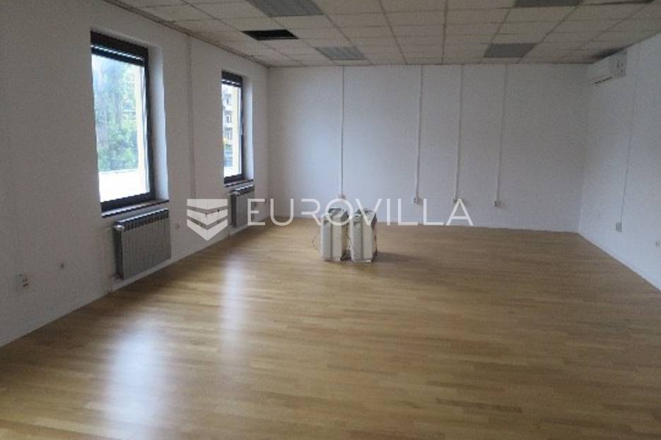 Preradovićeva poslovni prostor 100m2 + 2 PM - cover